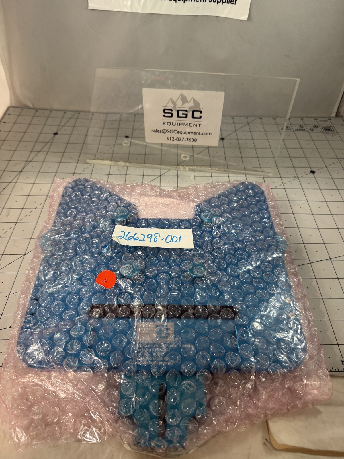 Brooks Automation 300mm to 200mm Adapter PN: AM-3002