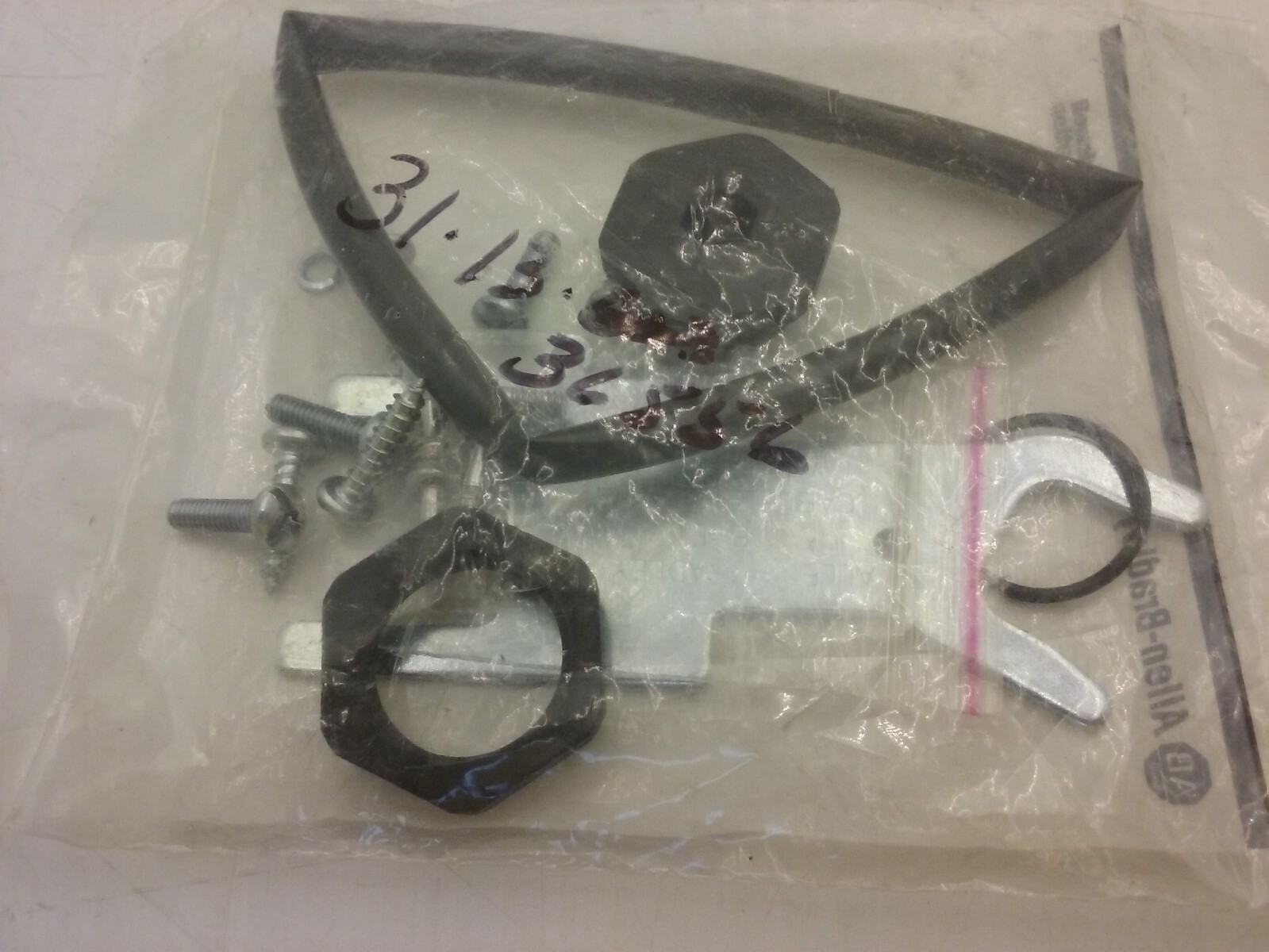 ALLEN BRADLEY 75006-140-01 ACCESSORY KIT DEVICENET CABLE GLAND NIB