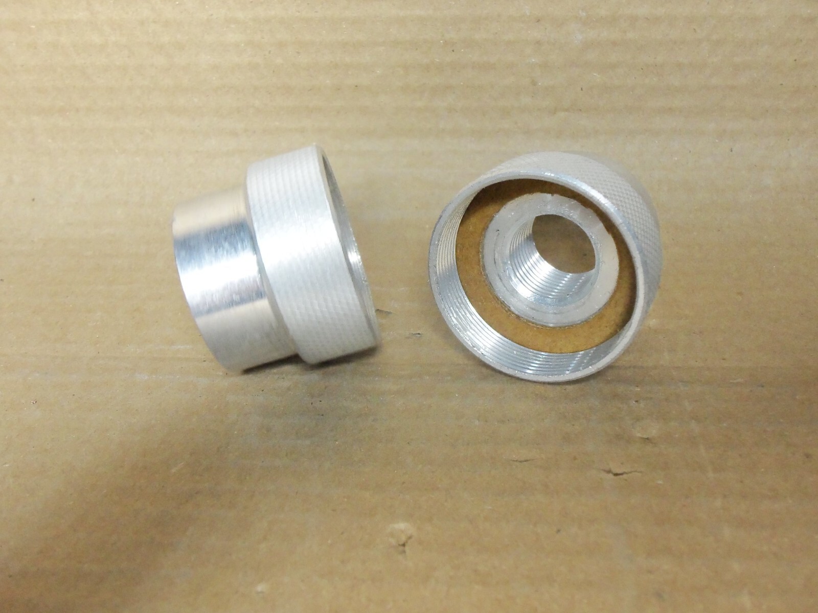 NEW LOT OF 2 THOMAS & BETTS FSA21 CONDUIT PLUG ADAPTER 1/2 AL