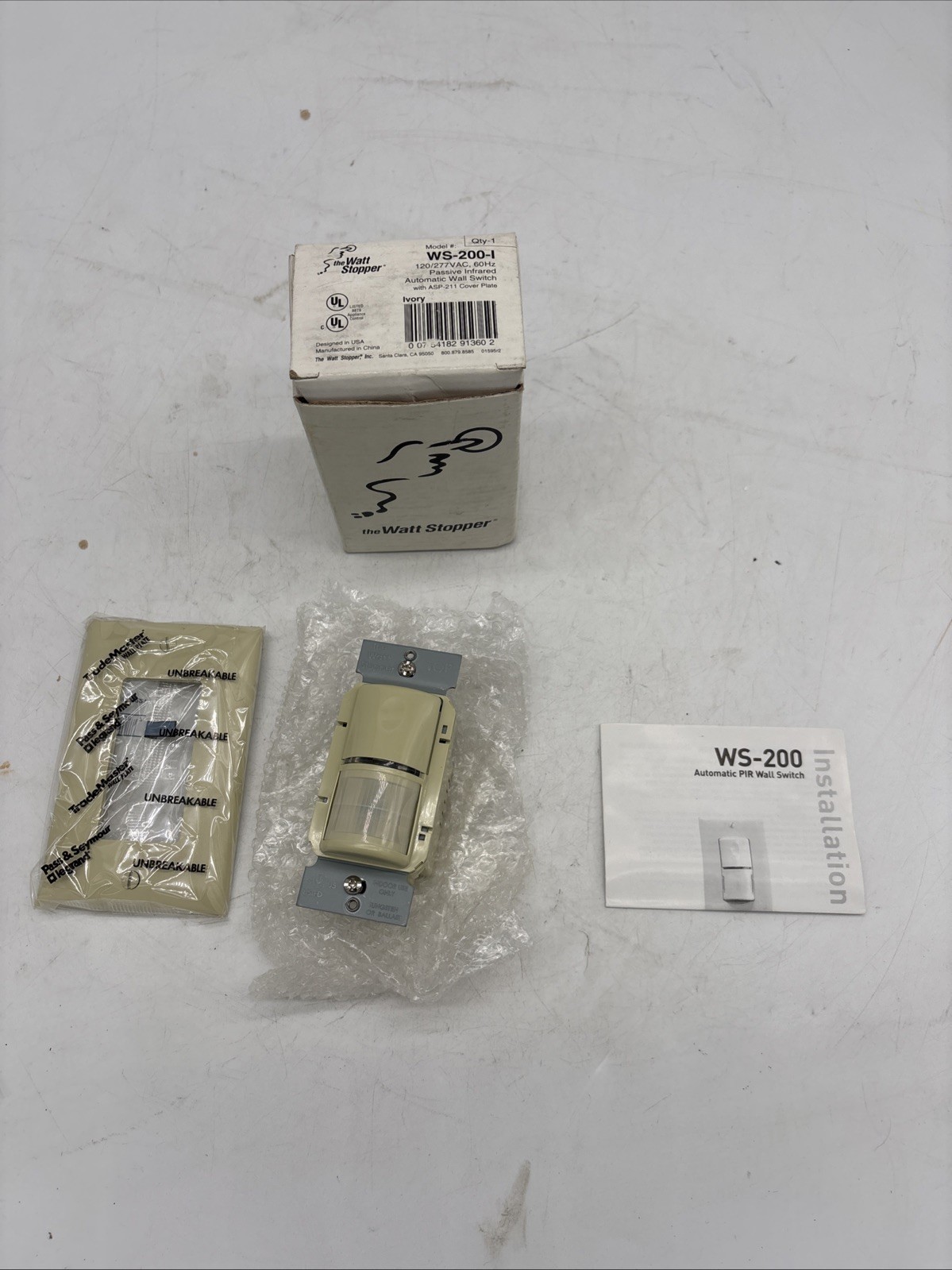 Watt Stopper WS-200-1 Automated Wall Switch 120-277 VAC 60 Hz Ivory New Open Box