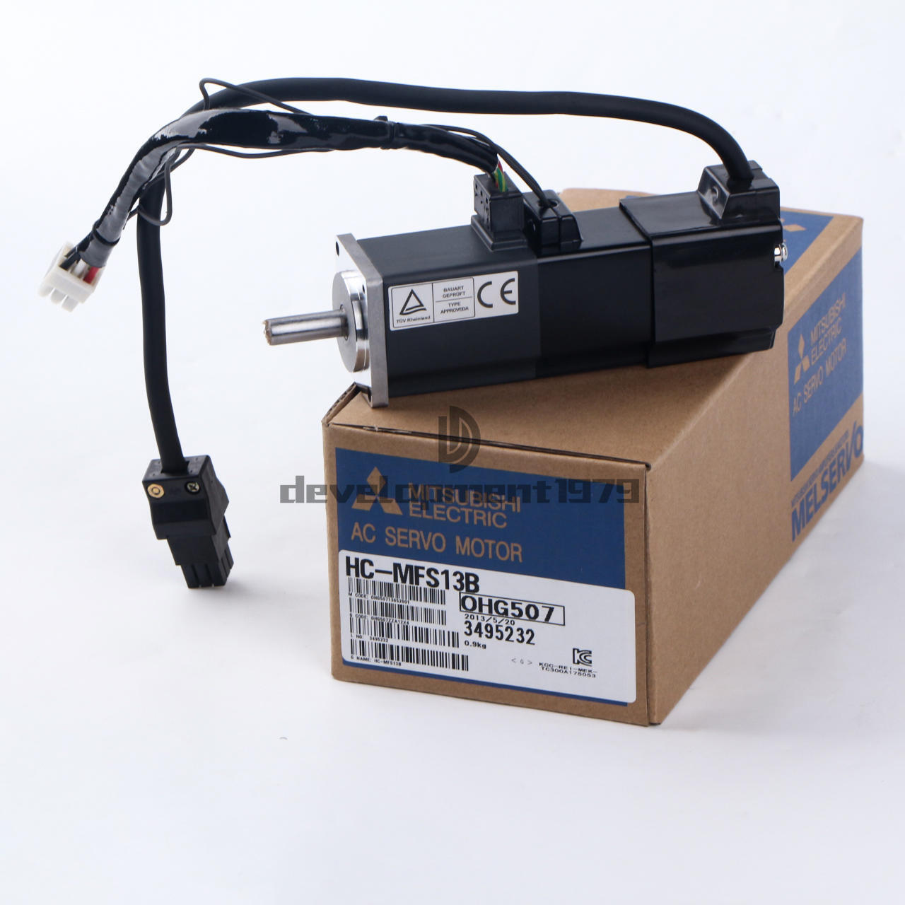 1PC Mitsubishi HC-MFS13B Servo Motor New In Box
