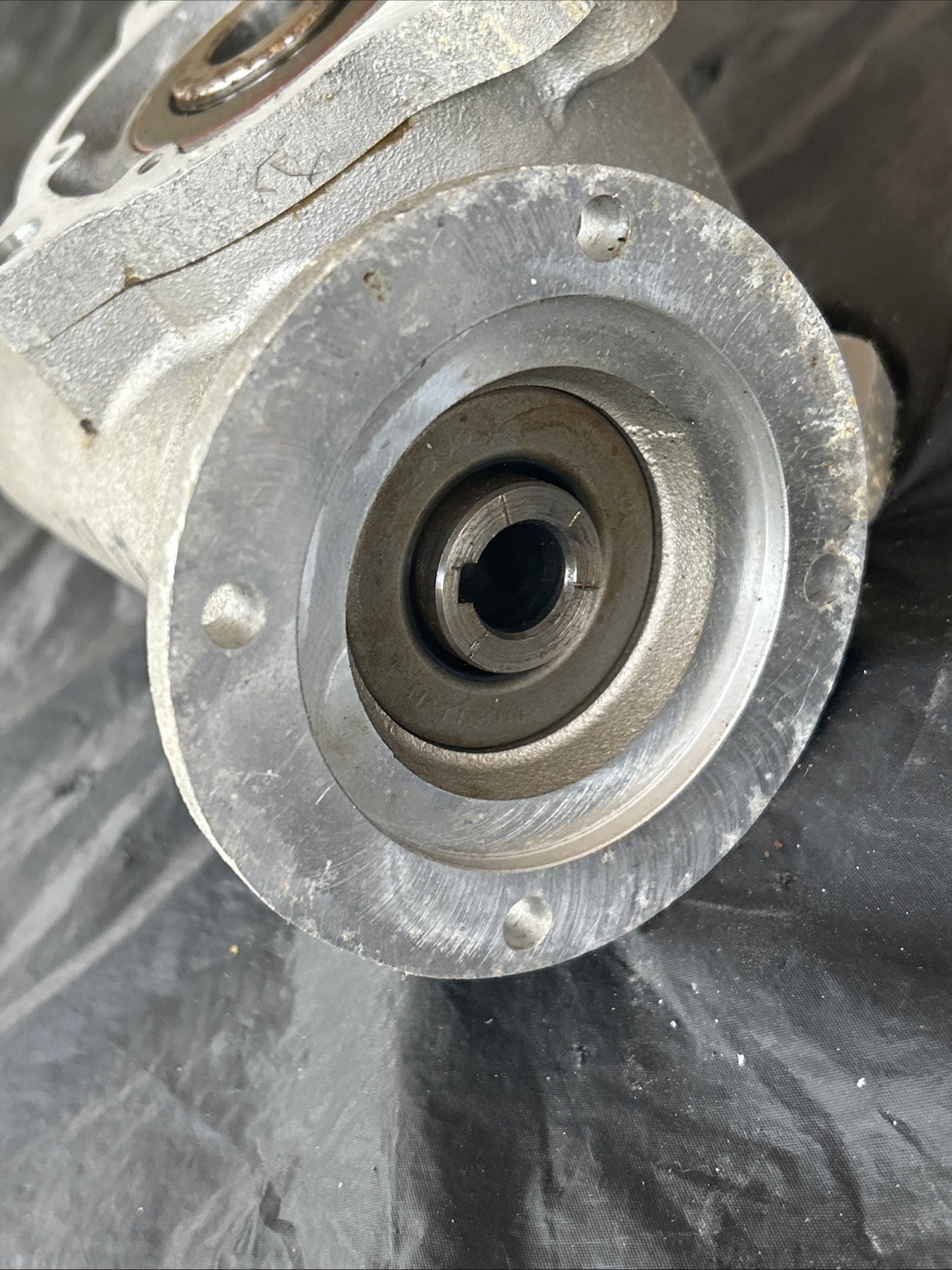INDUSTRIAL MOTION CONTROL R180 60:1 Ratio