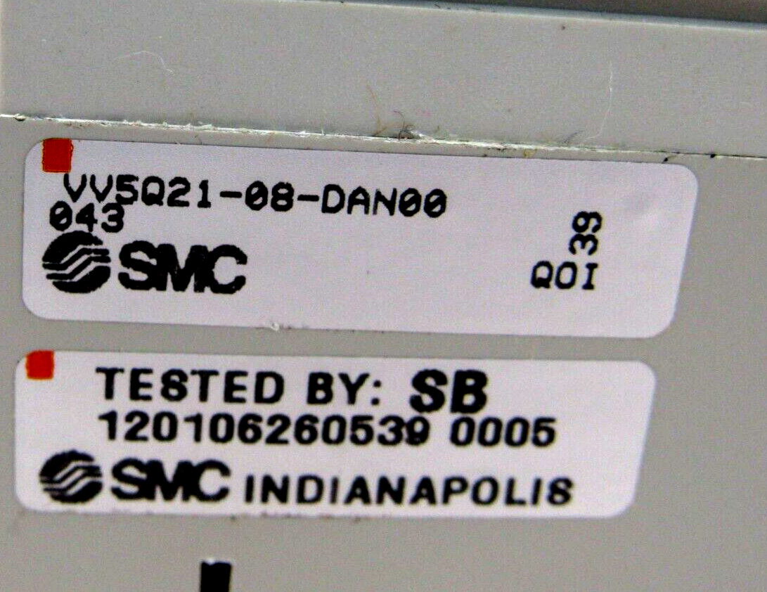 NEW SMC 164K745G01 MANIFOLD 8 STATION VV5Q21-08-DAN00