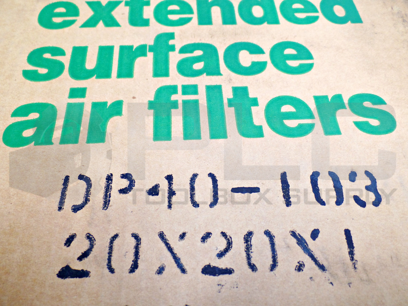 BOX OF 11 NEW AIRGUARD DP1-40 DP40-103 EXTENDED SURFACE FILTER, 20x20x1 DP40