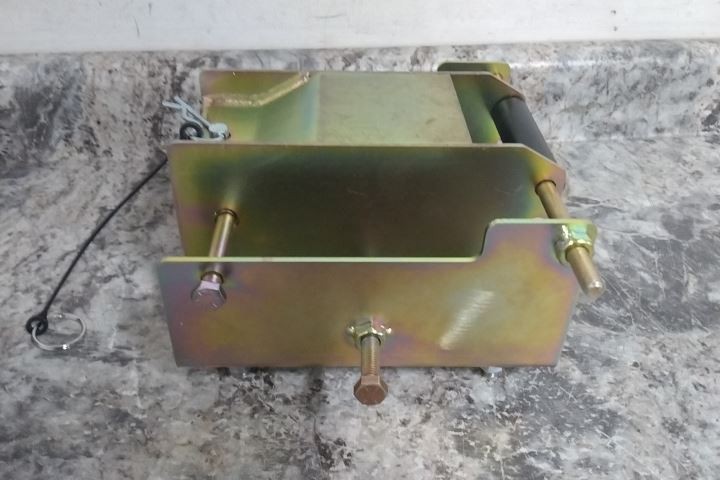 Honeywell Miller CMB/ 310 Lb Weight Capacity Cab Mount Bracket