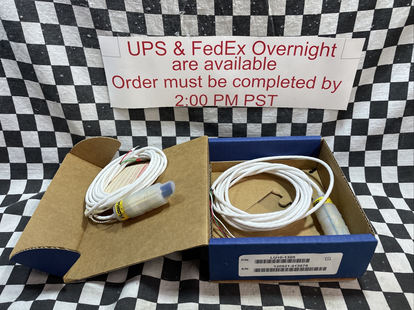 Flowline LO10-2305, LO102305, Perfluoroalkoxy Switch-tek, LOT OF 2, #103M