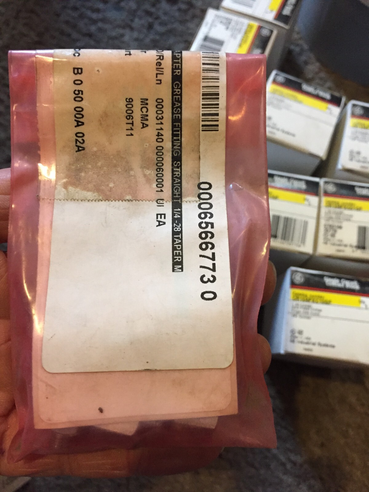 NEW LOT of 6 Grease Fitting McMasters Adapter Straight 1/4 to 28 1/8 # 9006T11