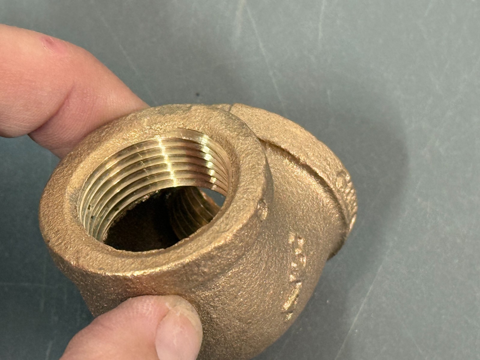 (QTY 5) Matco-Norca 3/4″ x 3/4″ Lead-Free 90° Female Brass Elbows B-L9004LF