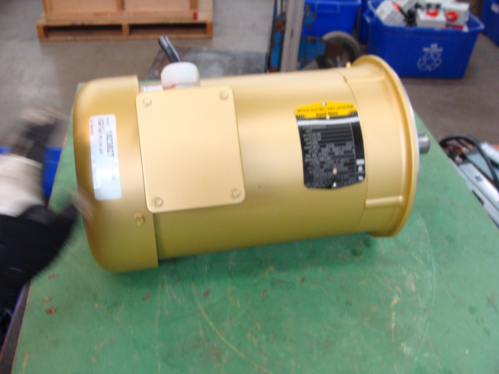 BALDOR RELIANCE SUPER E MOTOR VEM3613T 5HP 230/460V 11.8/5.9A 3450RPM 3PH