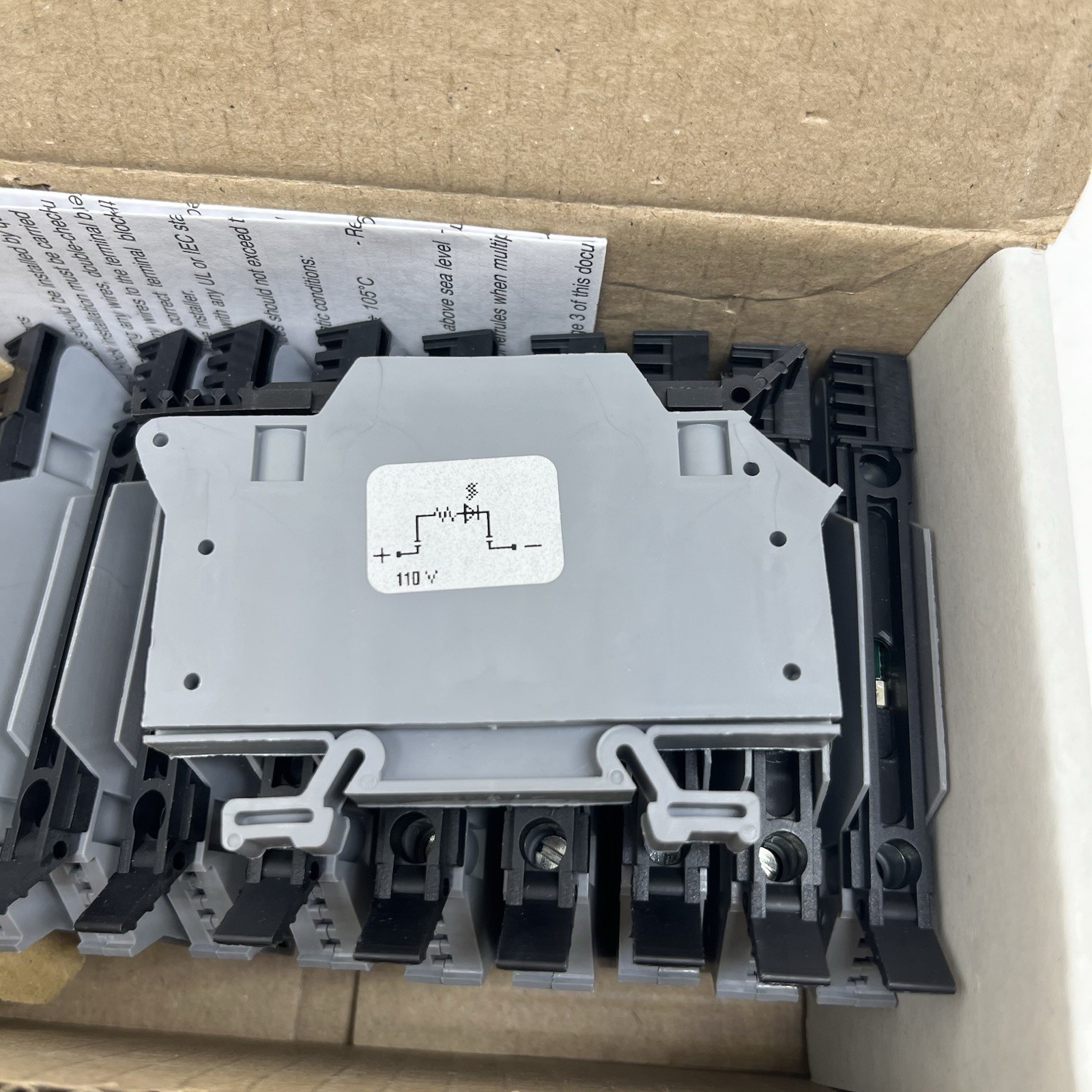 AUTOMATION DIRECT DN-F6L110 600V 30A (PKG OF 10) DINnectors