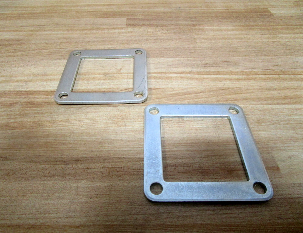 Busch 391.227.00 Plates (Pack of 2)
