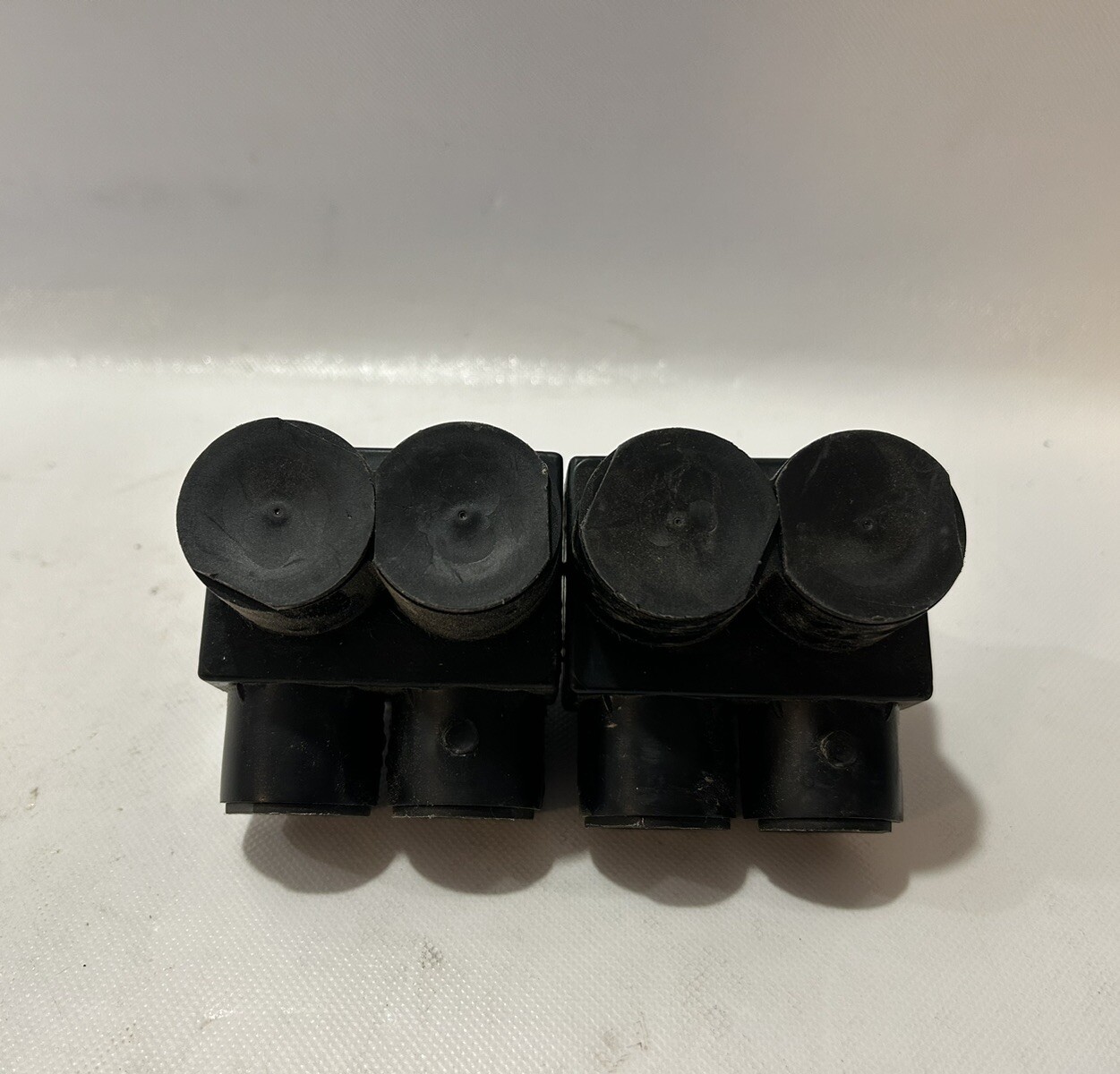 Burndy 1PLD600-2, UV Rated Unitap, #4AWG-600KCMIL, AL9CU (PK OF 2)