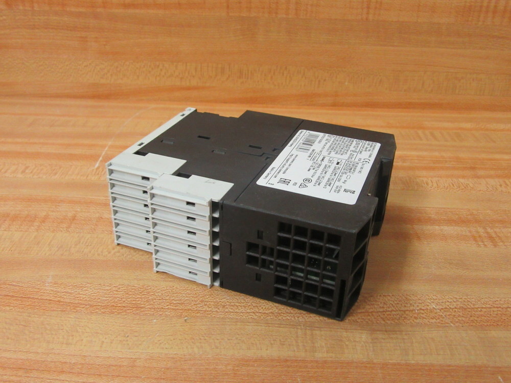 Siemens 3UF7010-1AU00-0 Relay Motor Control W/ 2 Terminal Blocks