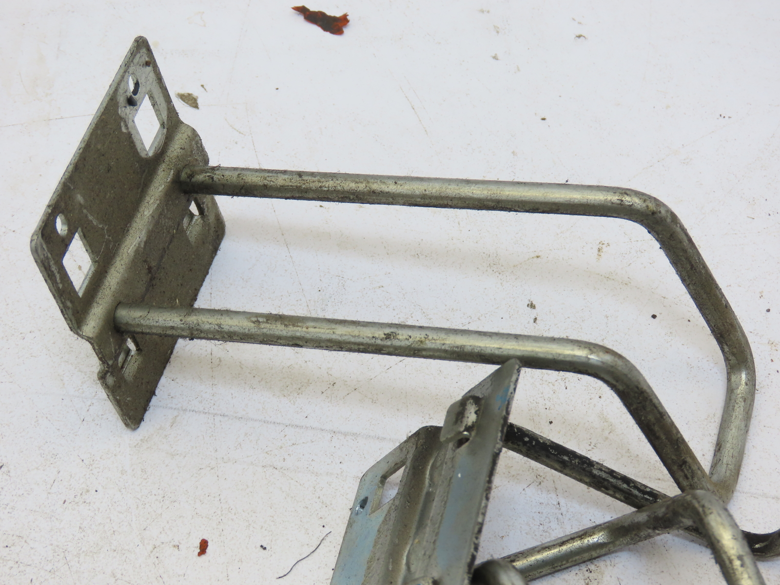Bott Double Straight Hooks and accessories For Perfo Panels 21 hooks