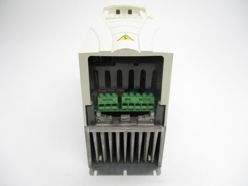ABB ACS550-U1-012A-2 240VAC 11.8A UNMP