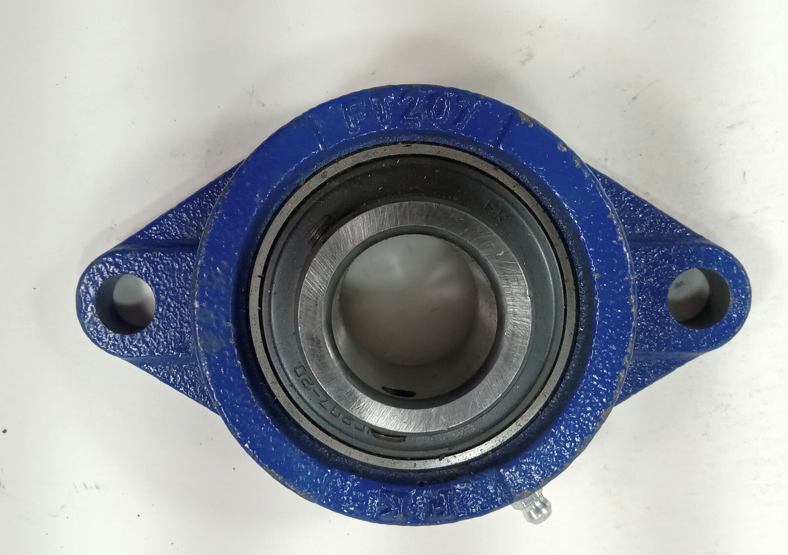 1 NEW FK FT207 2 BOLT FLANGE UNIT W/ UC207-20 BEARING NNB ***MAKE OFFER***