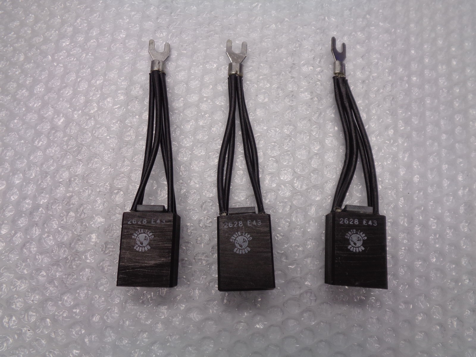 SOUTH LAND CARBON 2628 E43 CARBON BRUSH LOT OF 3 NSNP