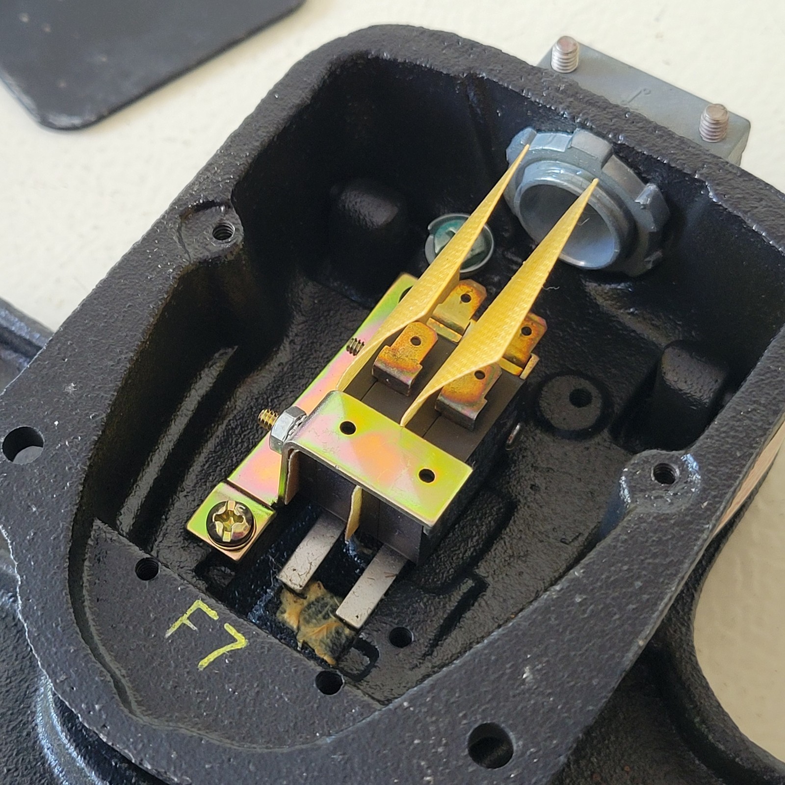 Linemaster Clipper Foot Switch Model 642-S