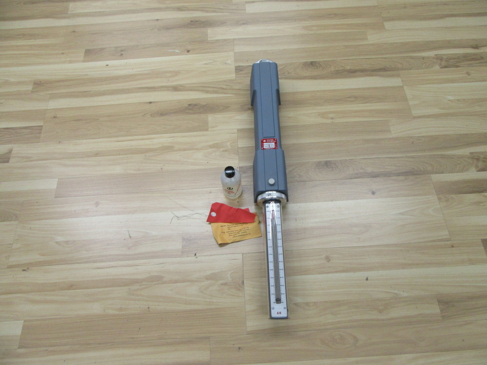 Waukee LPX-5 Flo-Meter 3-001-R16 W/ Valve Tool