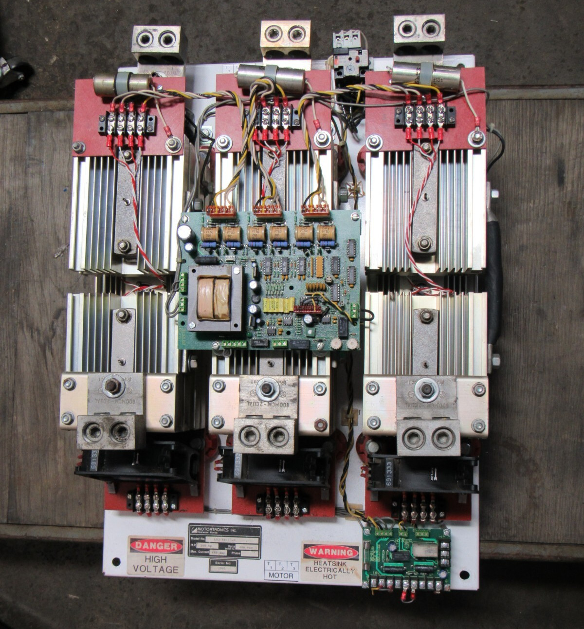 MOTORTRONICS SOFT START MOTOR CONTROLLER LS3-48300-P 300 HP 480V 440 A AMP