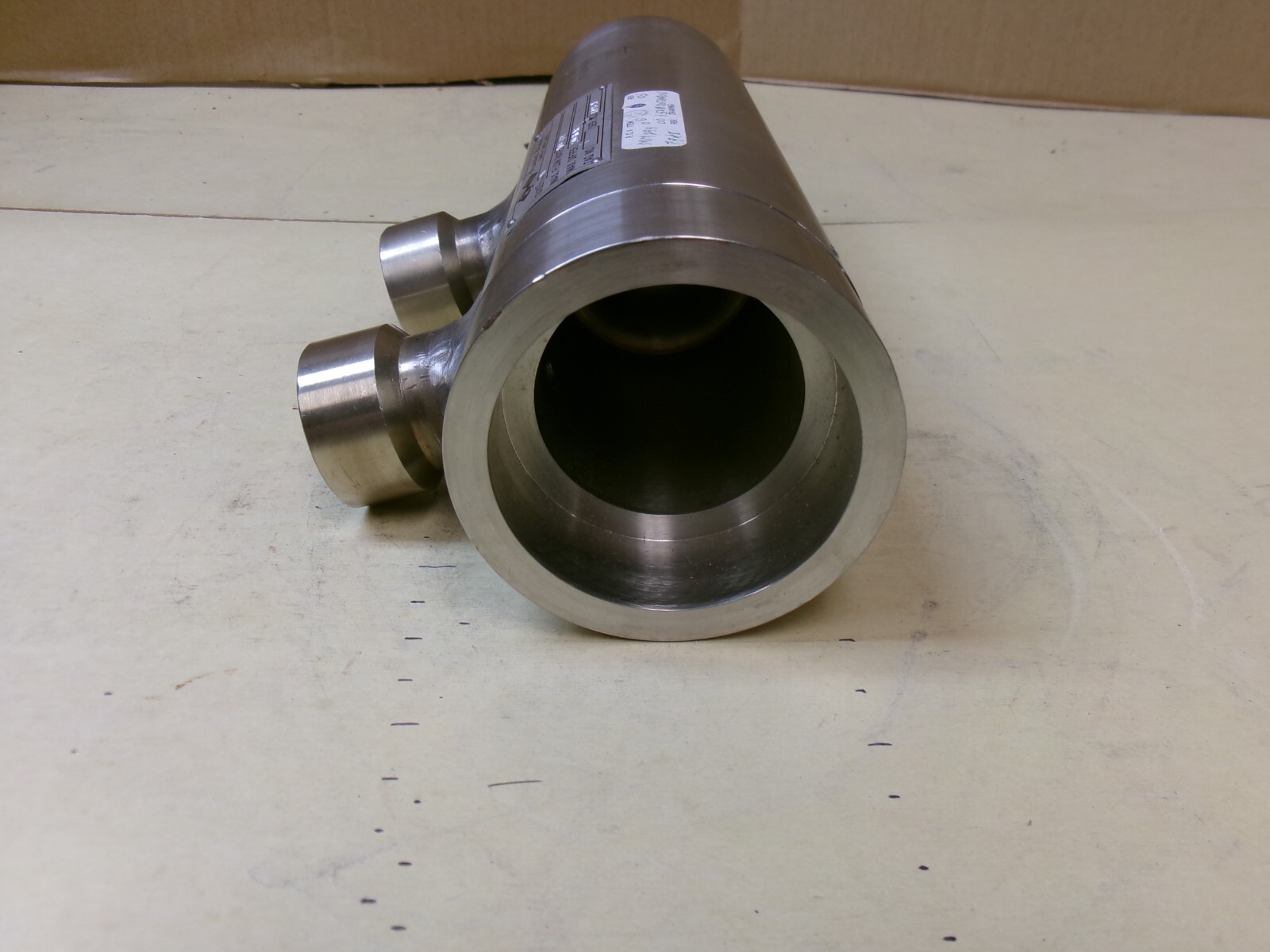 Associated Machine 158B7077AP016 Flow Control 2″ , 100 GPM , 200″ WC
