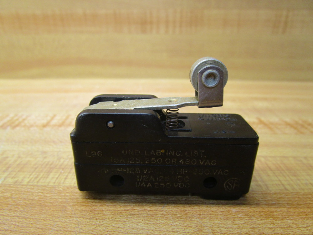 Micro Switch BZ-2RW822 Limit Switch W/Roller Lever BZ2RW822