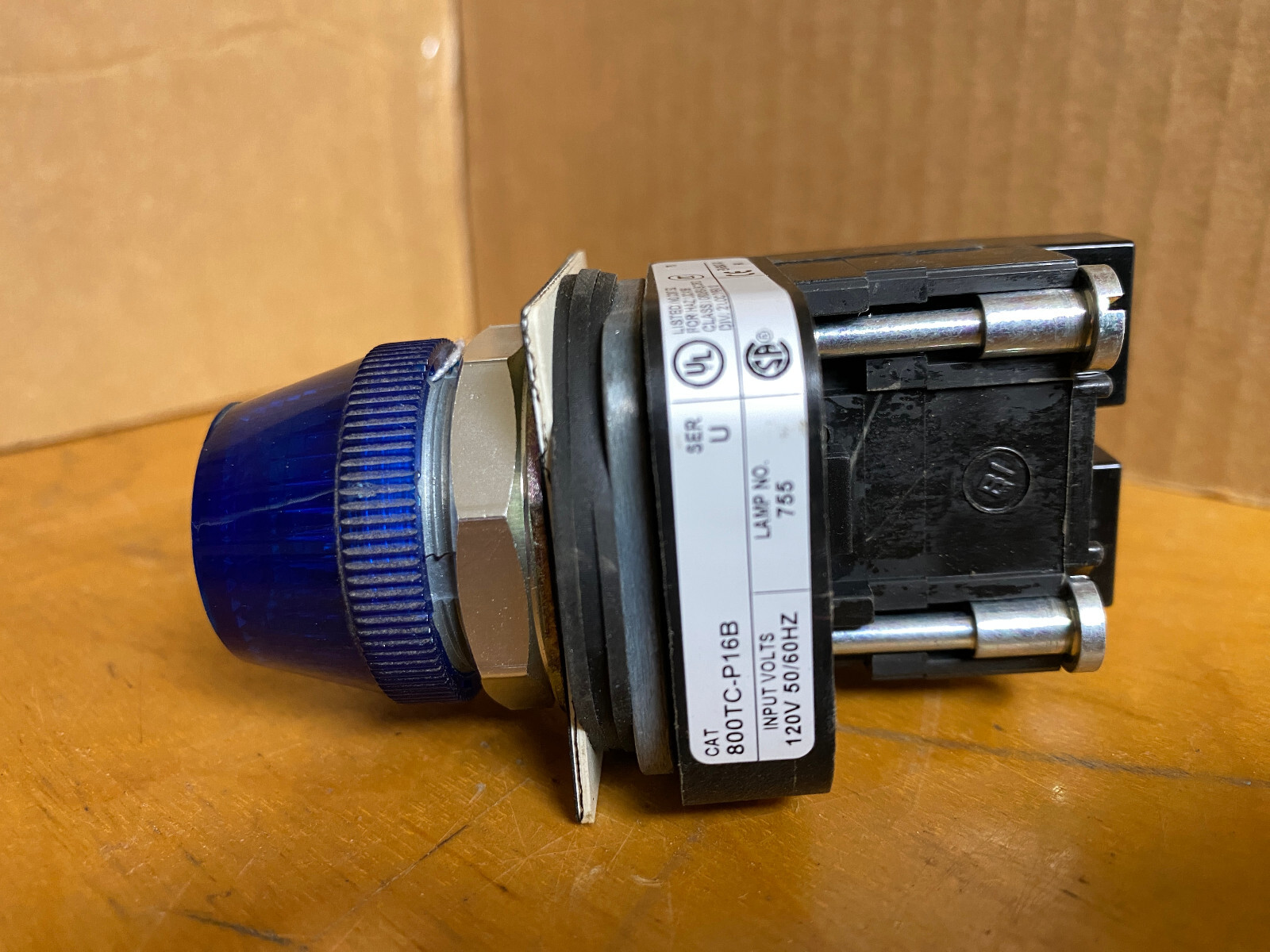 Allen Bradley 800TC-P16B Ser. U (blue lightbulb) w/Allen Bradley 800T-N326 A