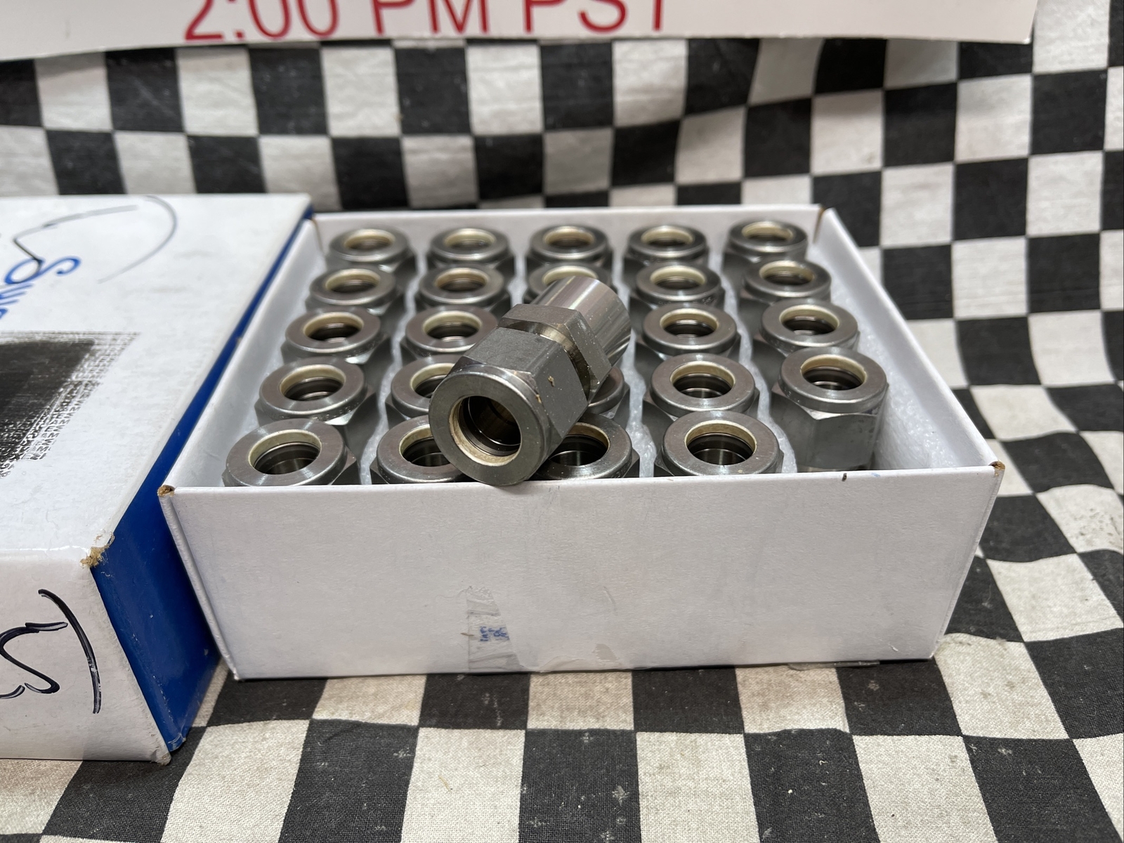 SWAGELOK SS-810-1-8W, SS81018W, Male Connector 1/2″, LOT OF 25 SHIPSAMEDAY