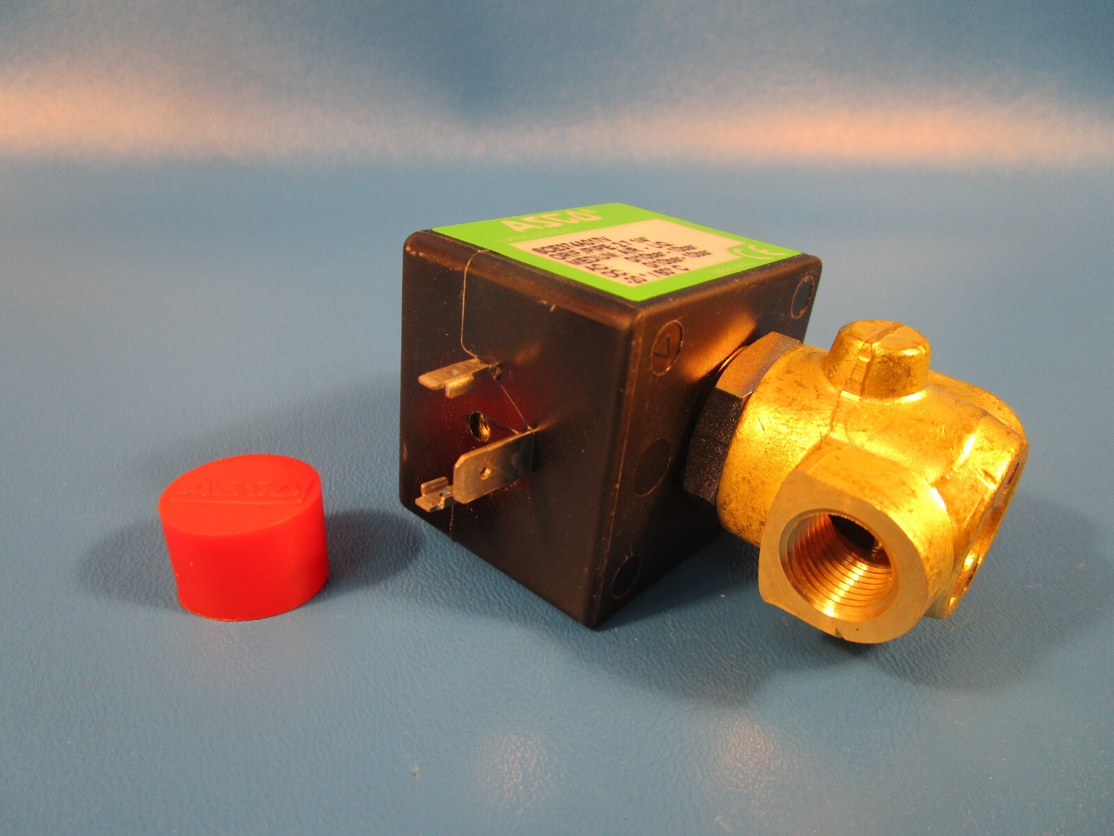ASCO SCE374A017V, Solenoid Valve, G1/4, 2.7mm Orifice, Brass Body