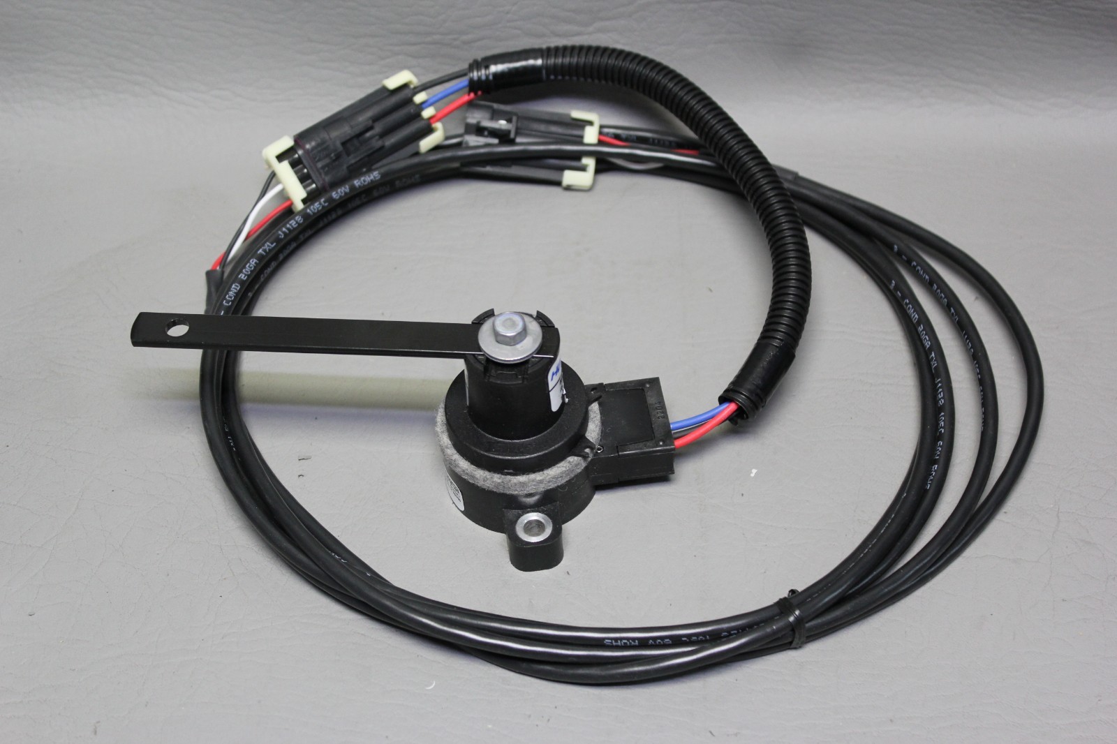 HADLEY ROTARY SENSOR WITH LEVER AND CABLES H15903-A4