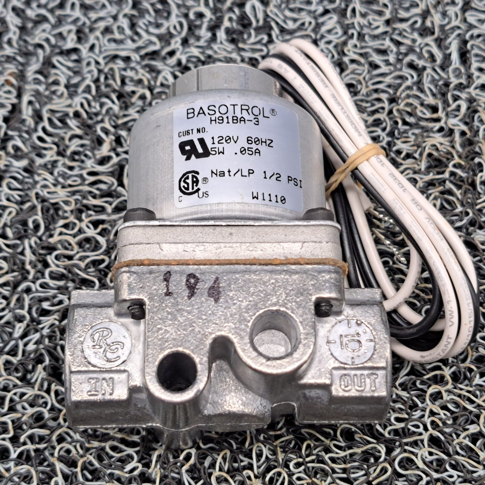 Baso H91BA-3 Auto Gas Valve 120V 1/4 x 1/4 100000 BTU No Packaging
