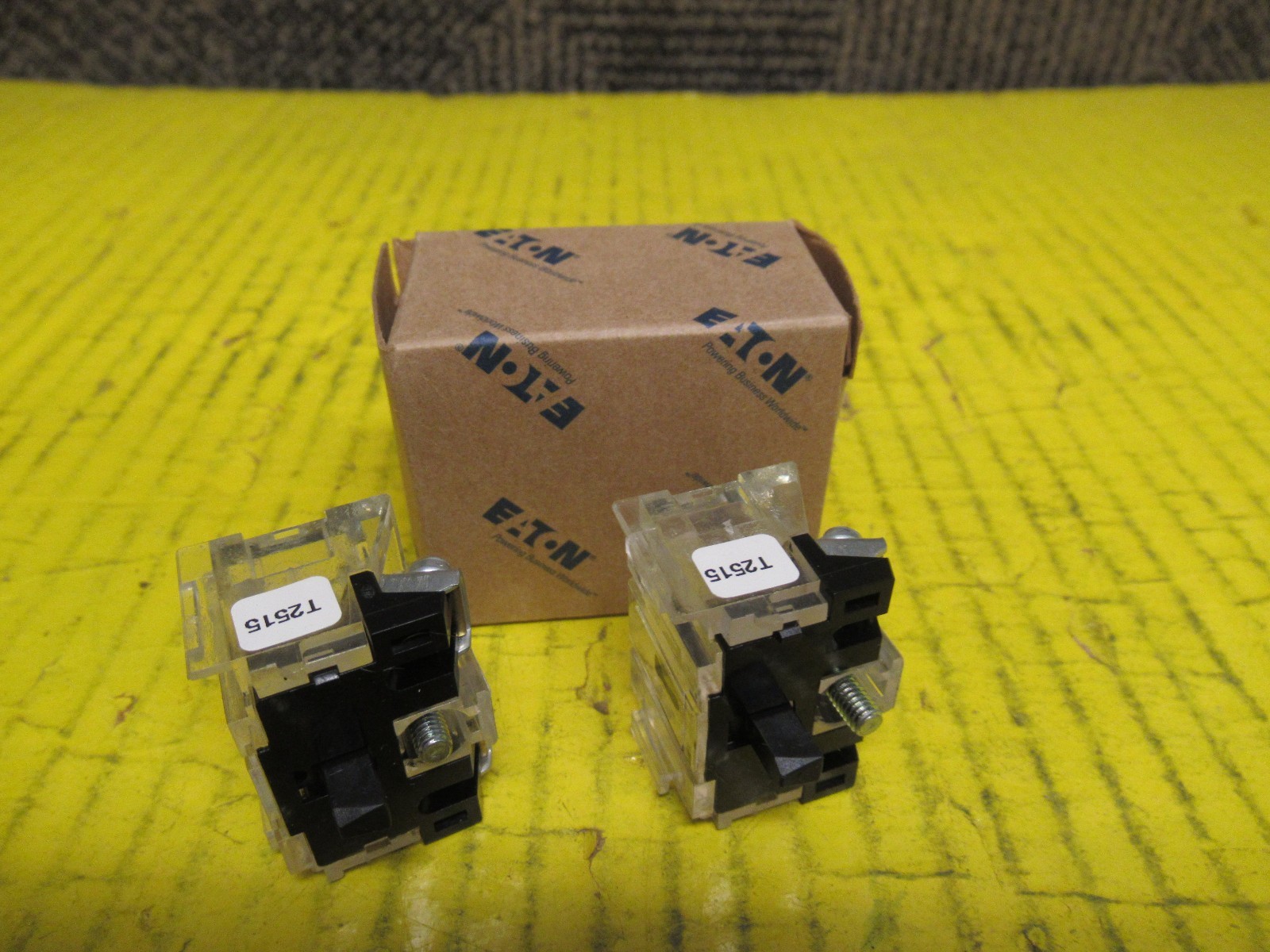NEW LOT OF 2 EATON CONTACT BLOCK HT8B SER B1