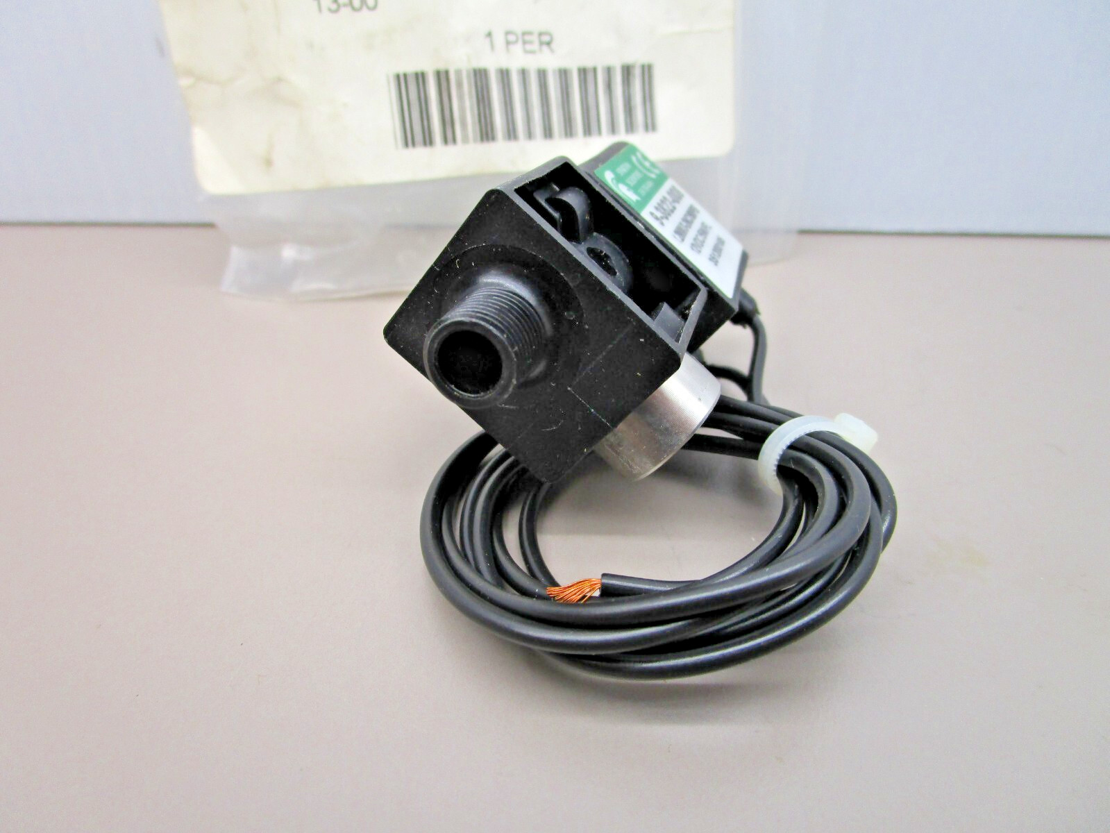 New Flyer 6319214 Intermittent Wiper Solenoid Spartan 9-3822-008 12v 90psi