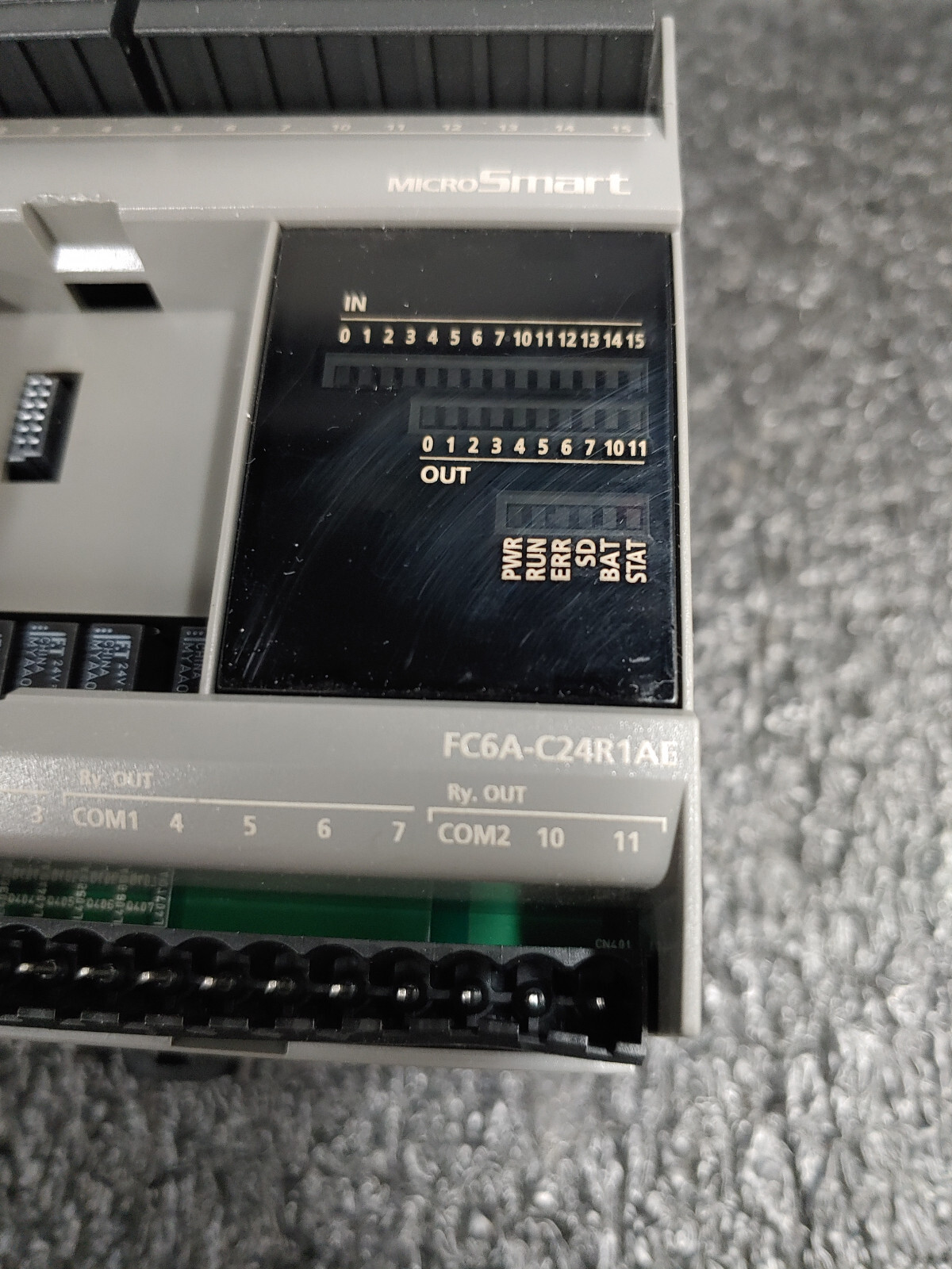 IDEC FC6A-C24R1AE 24IO CPU 100-240VAC Relay FC6A MicroSmart PLC