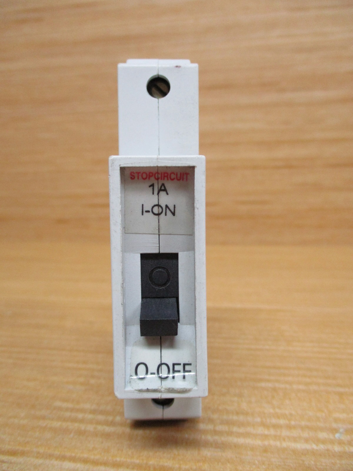 ABB GMU1U Entrelec Stopcircuit 1A Circuit Breaker (Pack of 2)