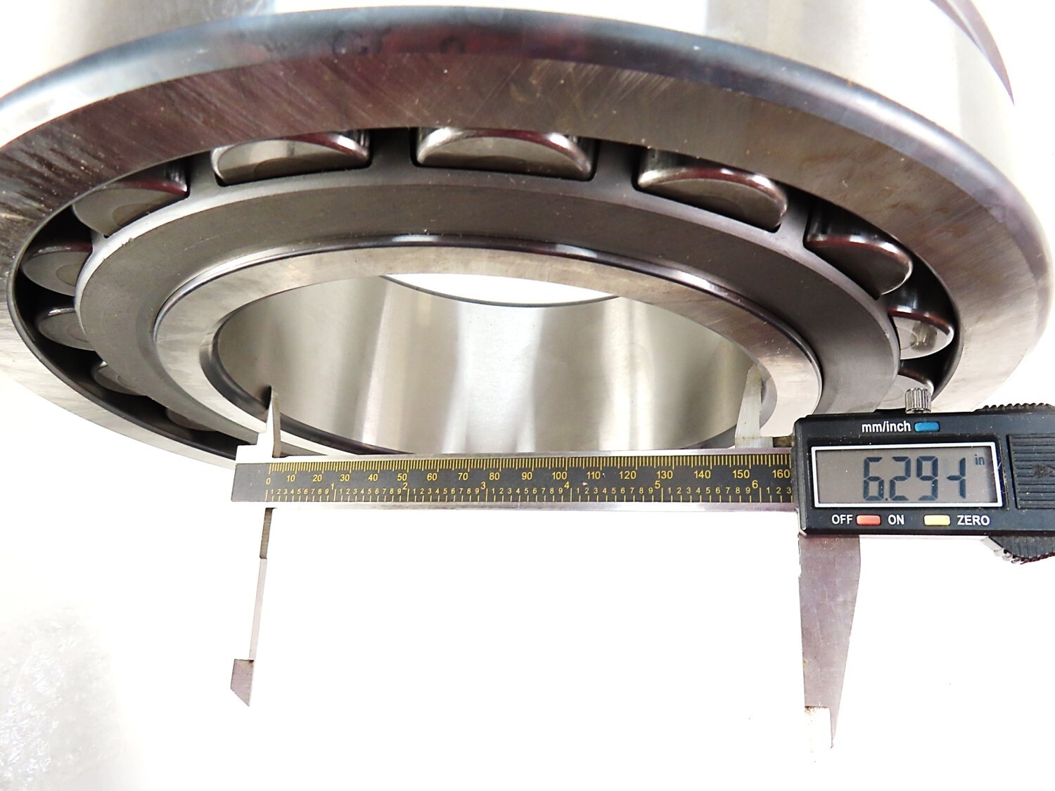 SKF 22232 CC/C3W33 22232CC/C3W33 160x290x80mm Explorer NEW NO BOX