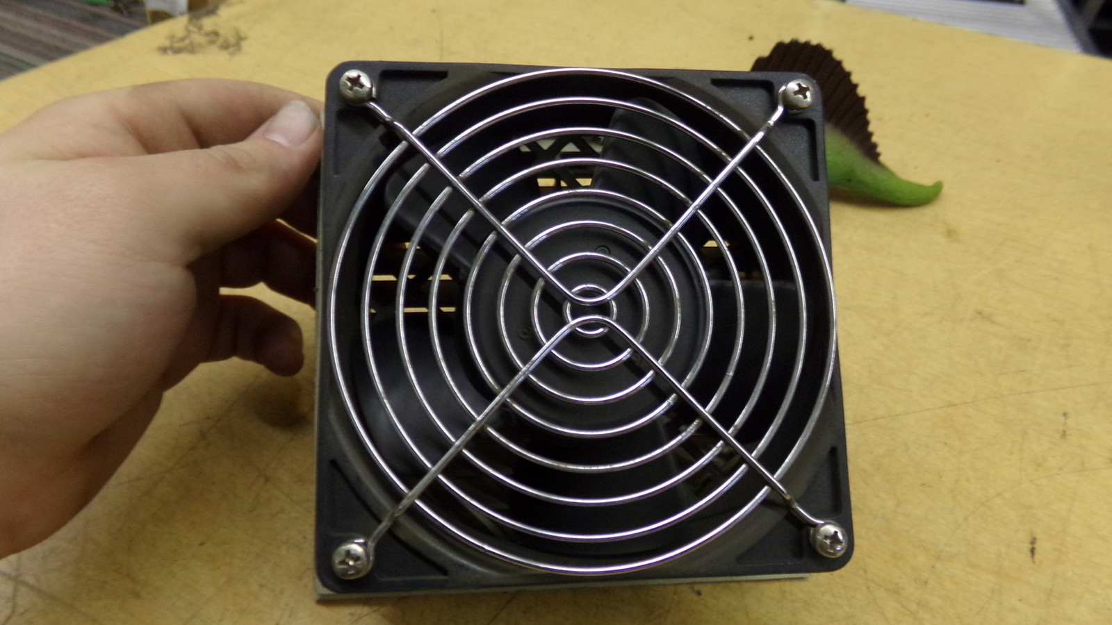 D12B05HWB Fantech Z00 Fan *Free Shipping*