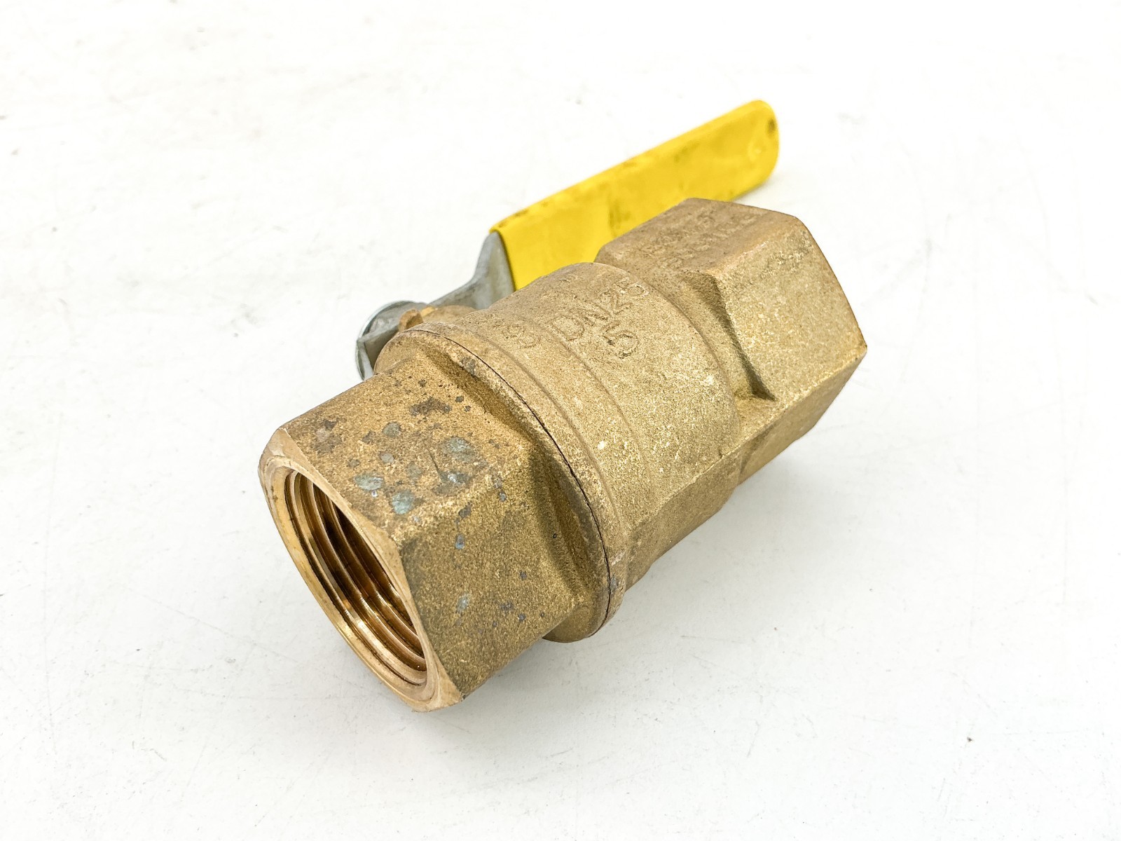 New Jomar Valve 100-705 Ball Valve 1″ 500WOG Brass – No Box
