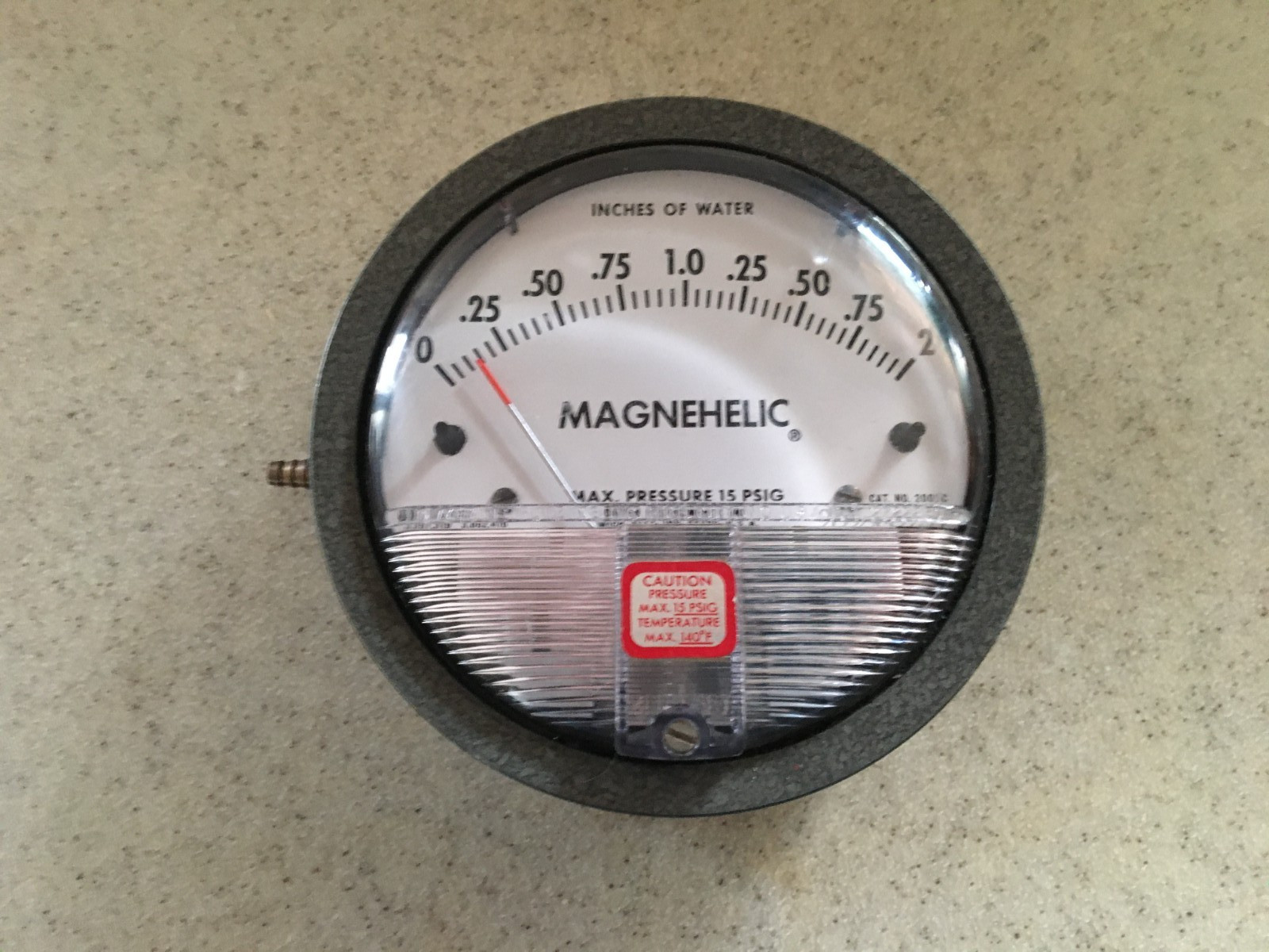 DWYER INSTRUMENTS MAGNEHELIC 2002C DIFFERENTIAL PRESSURE GAUGE