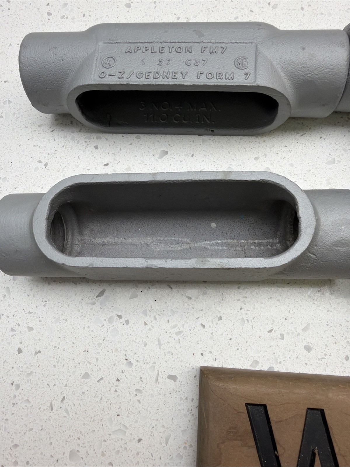 Appleton FM7 1 27 C37 Oz Gedney Form 7 Conduit Body (Lot Of 4)