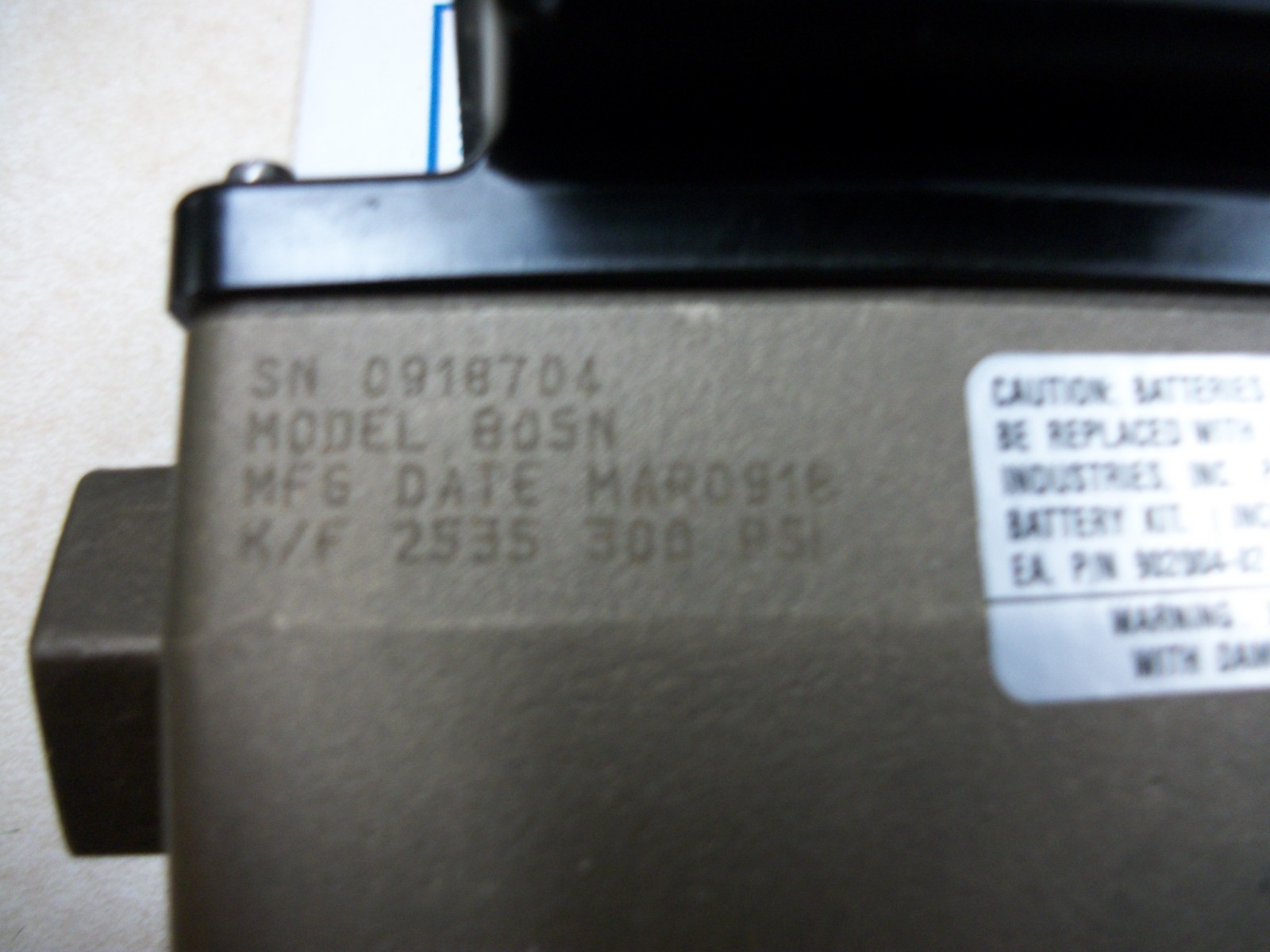 NEW UNUSED FLOMEC ELECTRONIC DIGITAL FLOWMETER MODEL G2B05N09GMA BO5N 300 PSI