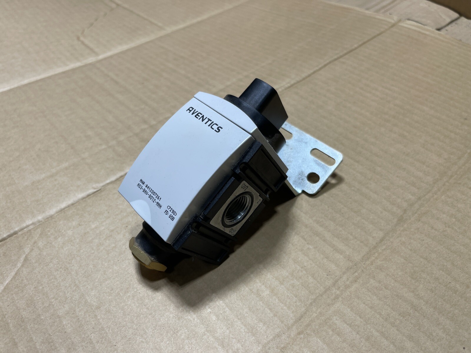 AVENTICS AS3-BAV-G012-MAN 3/2-Shut-off valve