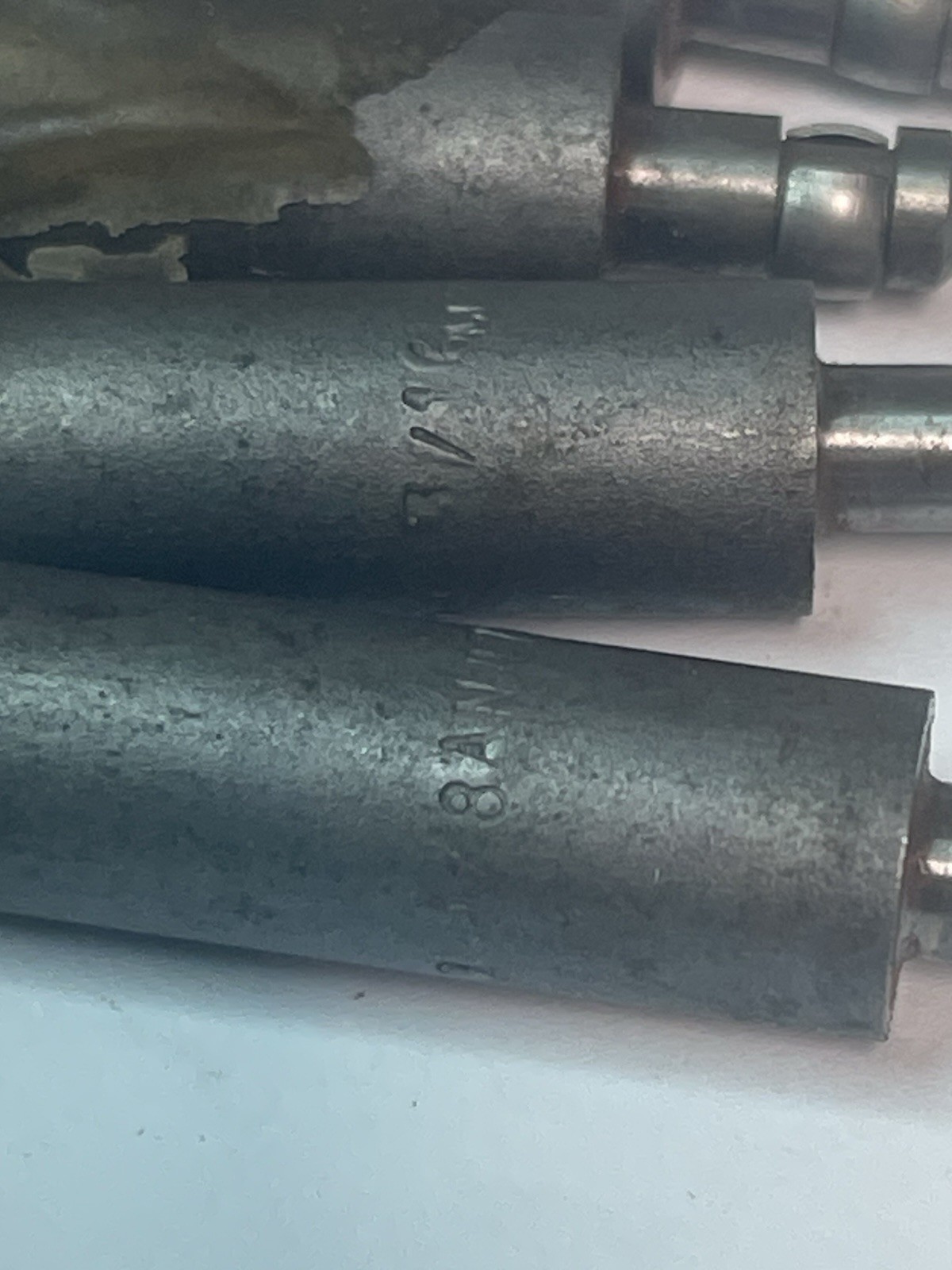 Lot of 2 Squeezer Rivet Dies 3/16×1/8×1.125 AN470 M2002-9 Rivets (25JN27)
