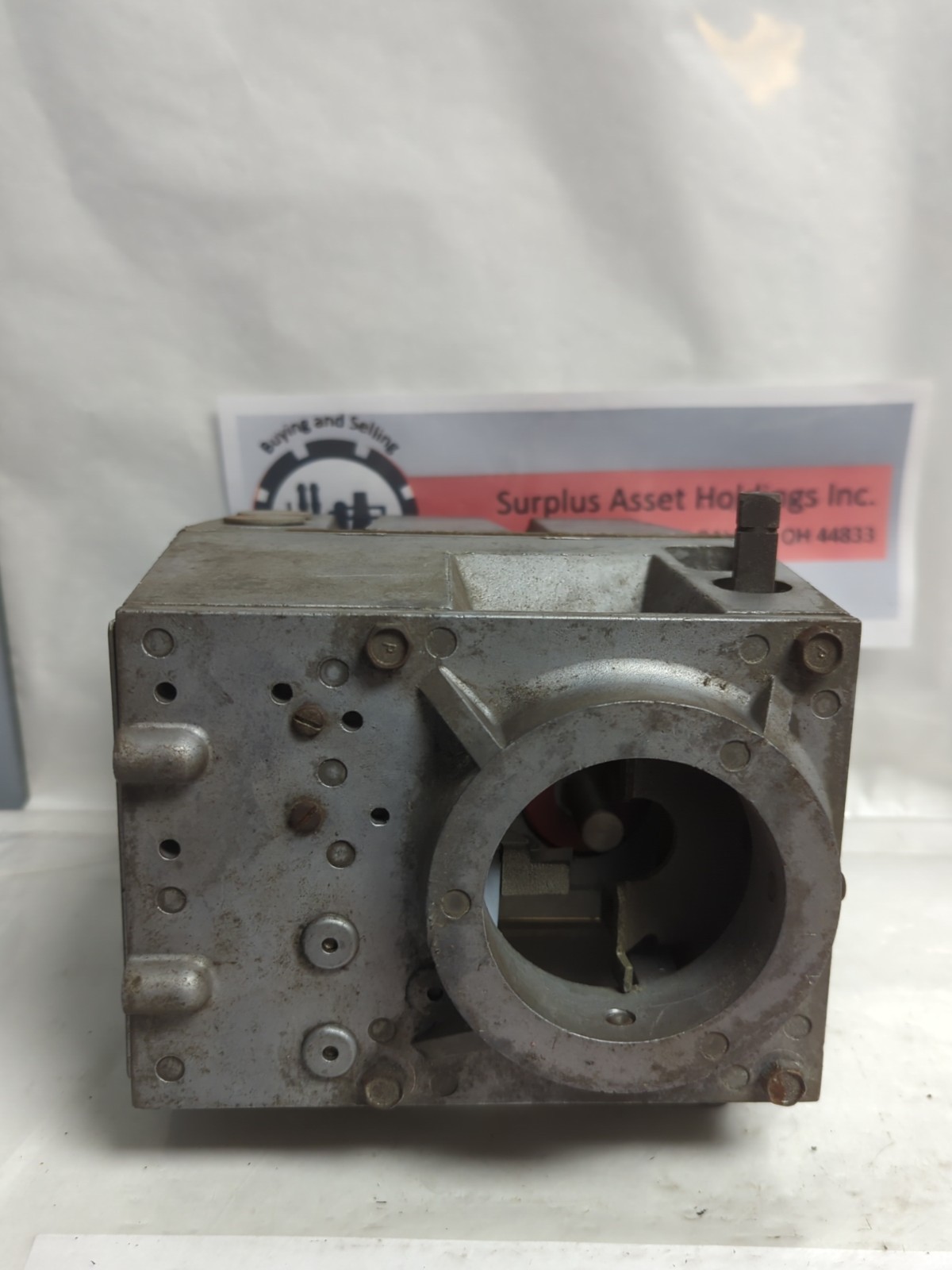 HONEYWELL,V4055 A 1064 2,FLUID GAS VALVE 120V 60HZ PRE-OWNED