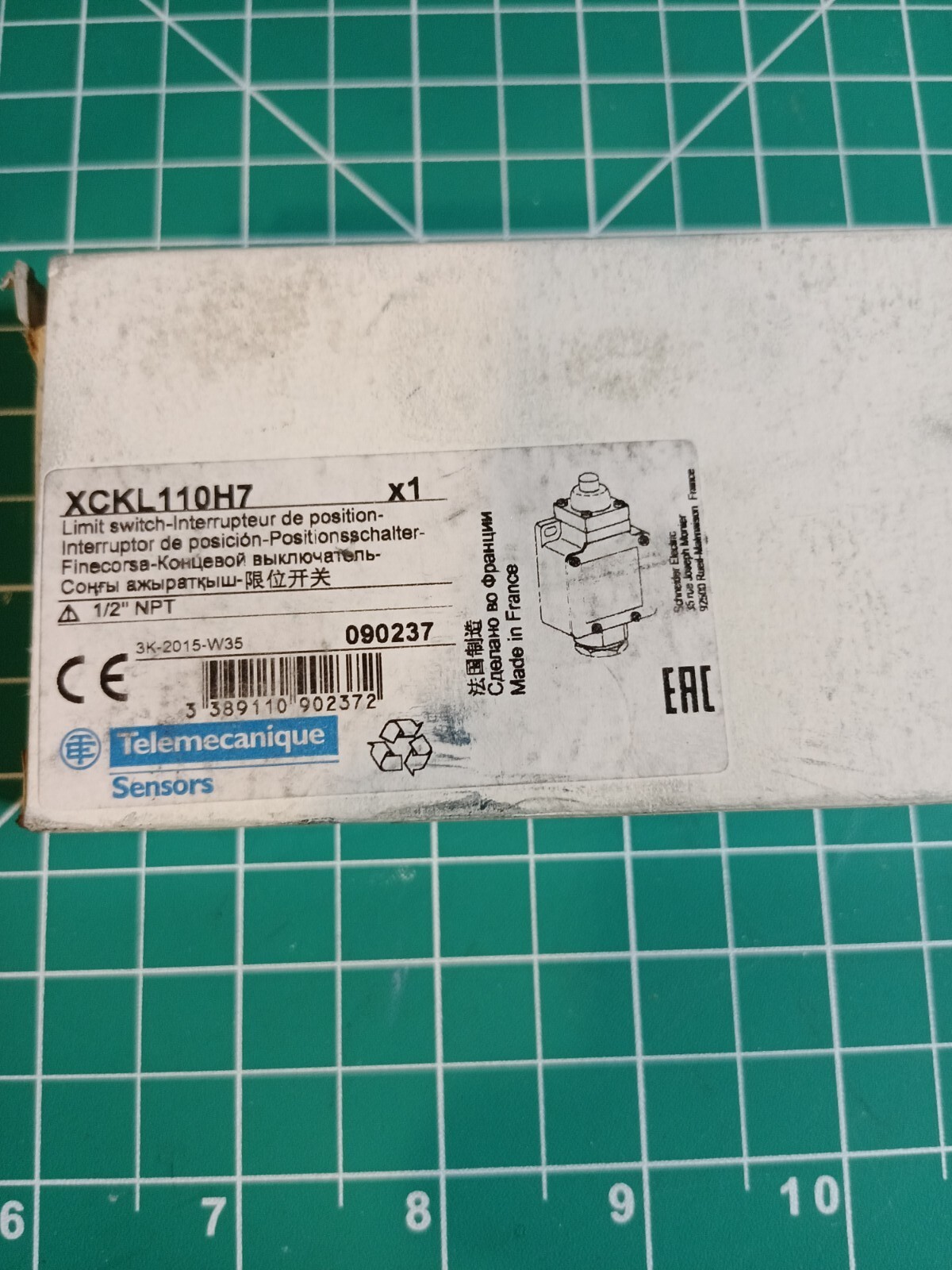 XCKL110H Telemecanique Sensor . Limit Switch: 1NC/1NO, 10A @ 240V, 10A @ 240V