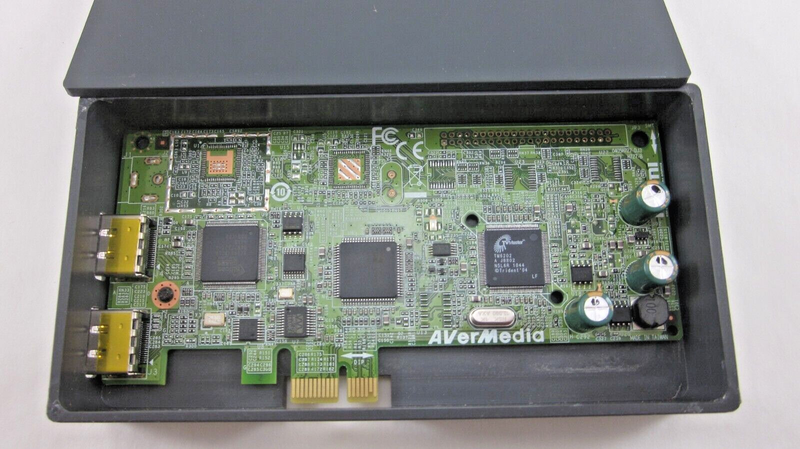 Avermedia Technologies AVerTV HD Digital Video Recorder Kit + HDMI Ribbon Cable