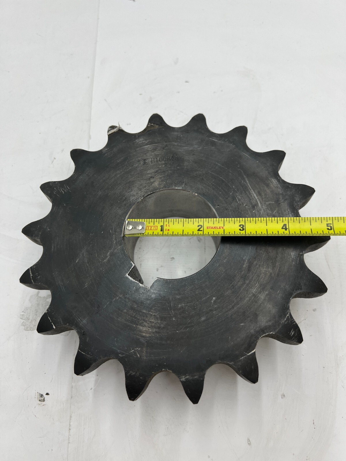 Sprocket 7 3/4″ x 2 3/8″ x 4 3/8″ H100B-F8 18 Teeth Black Heavy Duty
