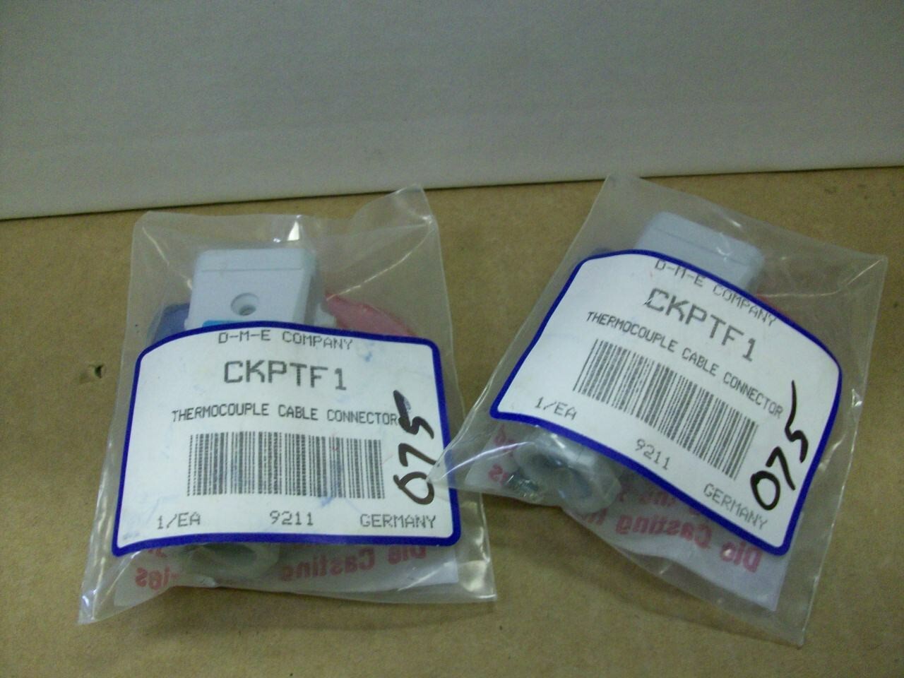 D-M-E CKPTF1 THERMOCOUPLE CABLE CONNECTORS (2 PCS.)