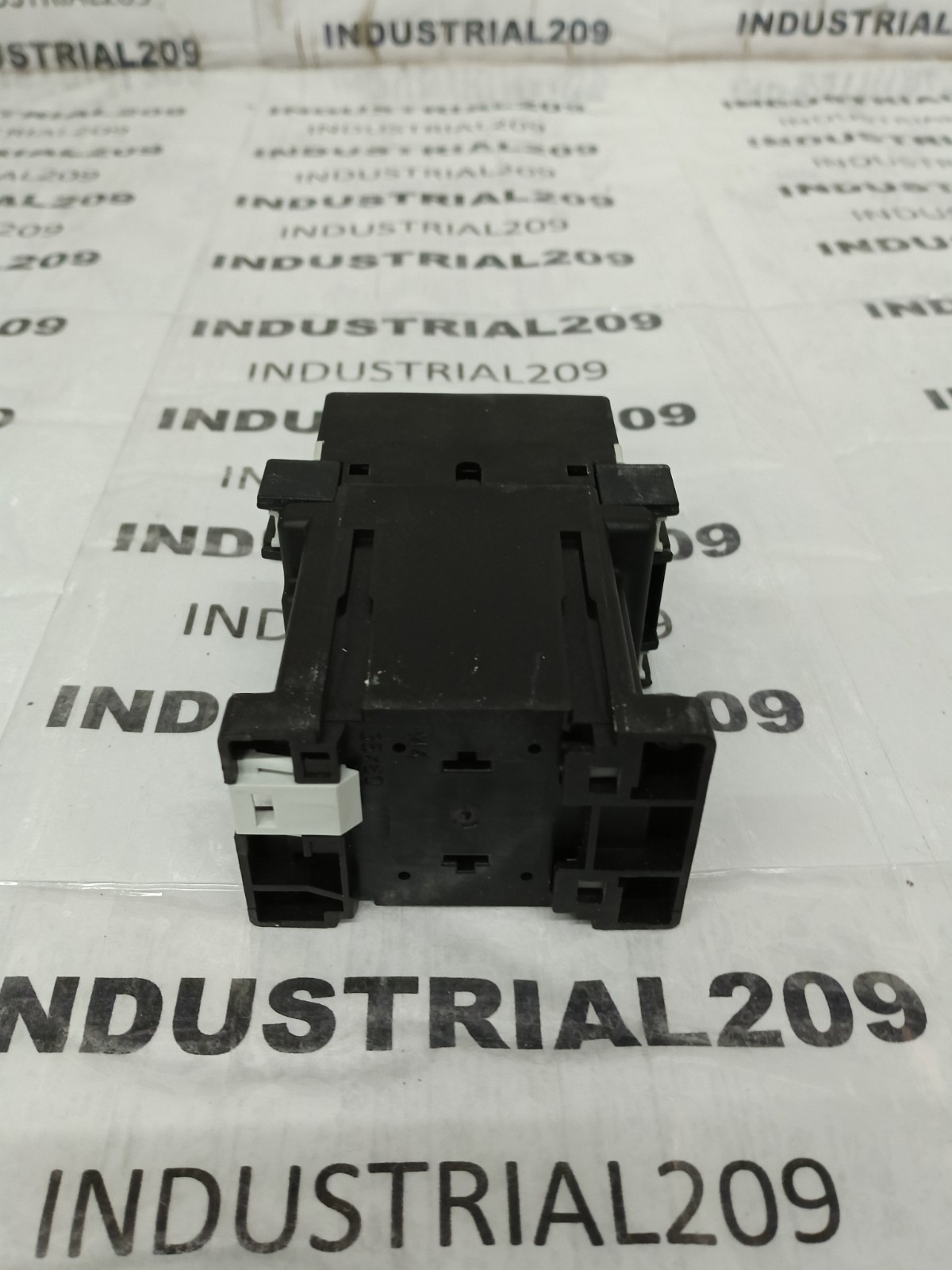 MOLLER DIL00M-G-10 CONTACTOR