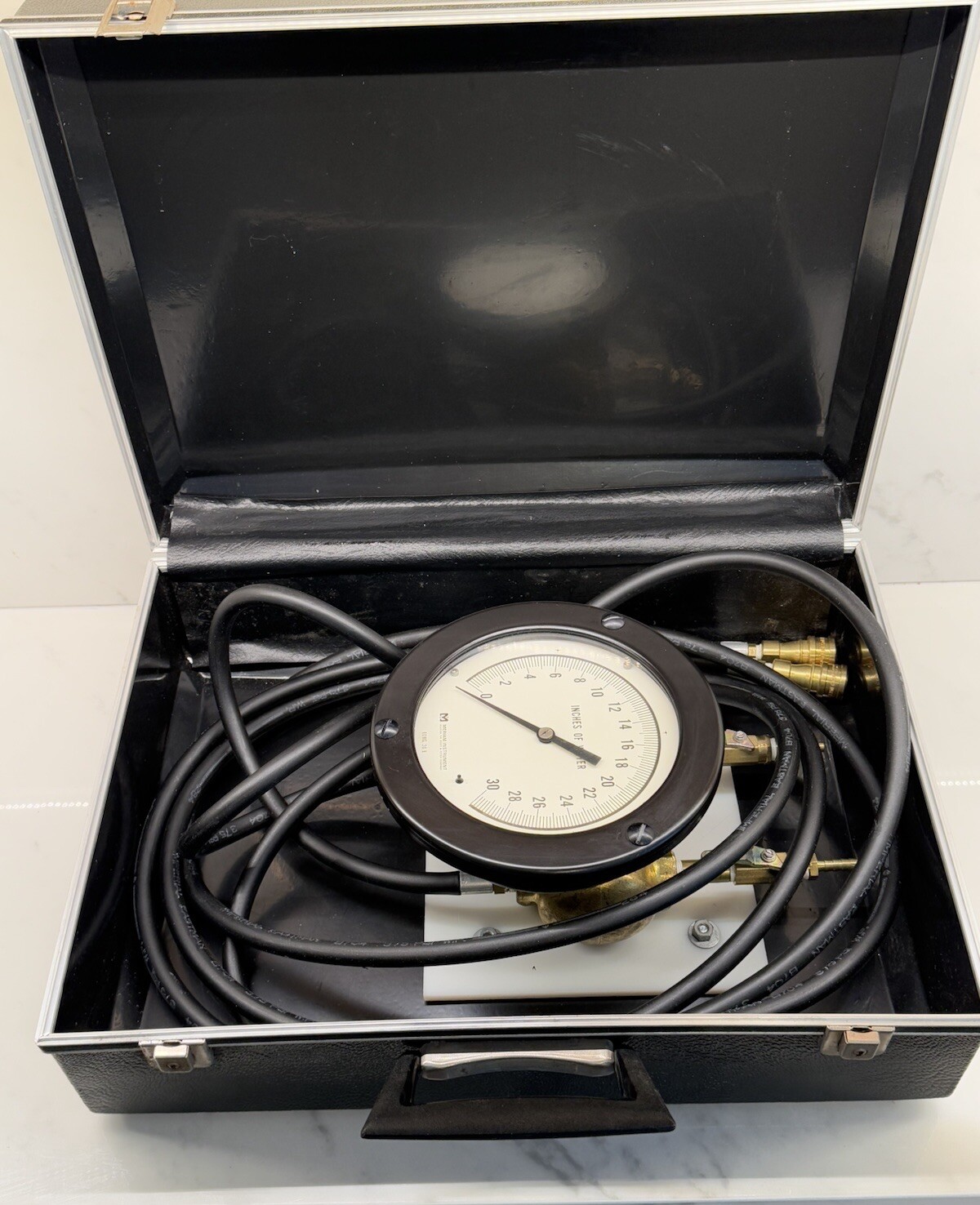 MERIAM INSTRUMENT 60 MG .35.B Model 1126